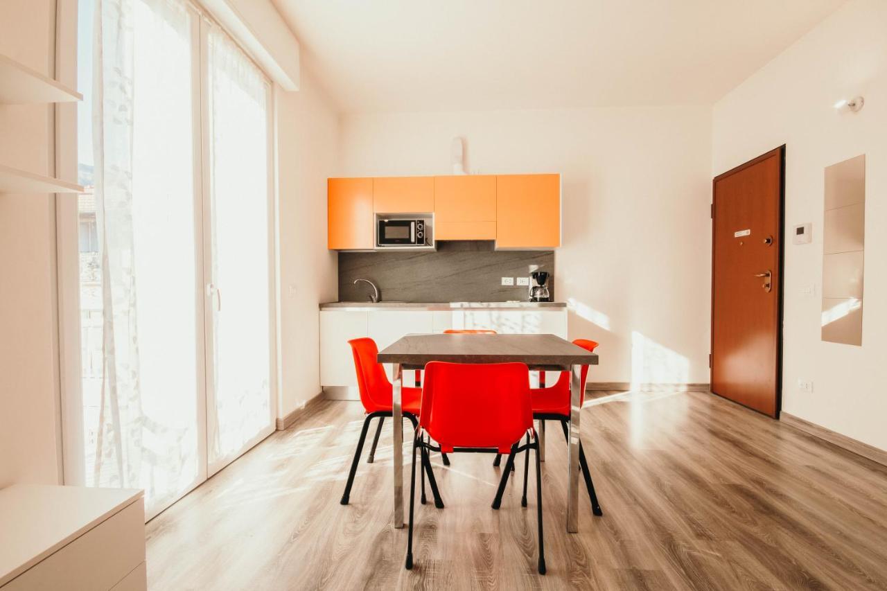Al 13 Rosso - Lakeside Leisure & Business Стреза Екстер'єр фото